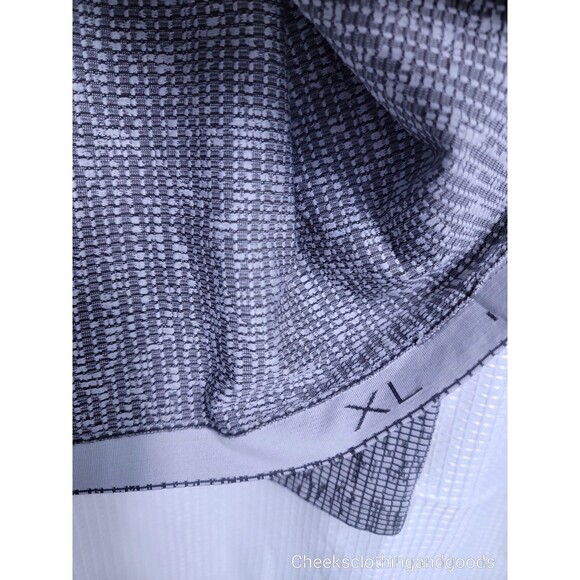 Lululemon Metal Vent Tech Long Sleeve 2.0 Grey Mens size XL - Picture 2 of 4